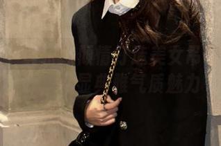 语画界 – 黄乐然倾情打造美女吊袜美图资源，尽显典雅气质魅力
