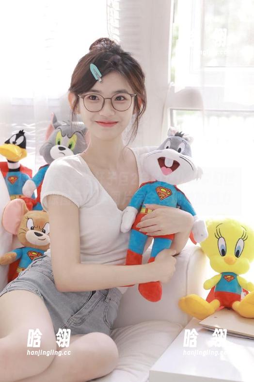微密圈 - 走进轩子巨2兔的女仆装梦幻世界，原图与精美图片完全呈现她的魅力