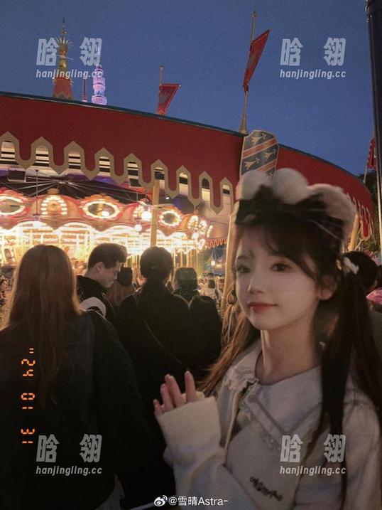 雪晴嘟嘟 职业装风格大揭秘,雪晴嘟嘟分享时尚套图解析