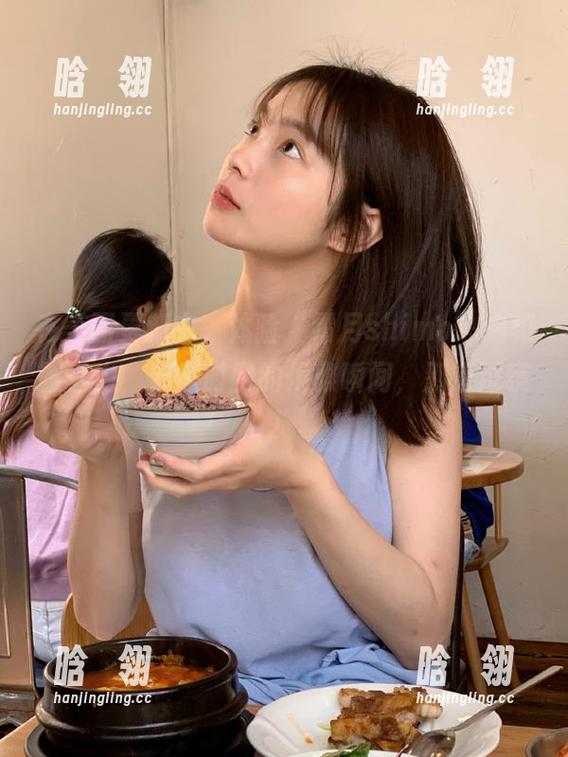 霜月shimo 在美图更新中,体验“霜月shimo”的和服魅力,穿越时空的优雅瞬间,别错过哦!