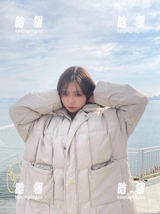 最新青水百合子写真集：油亮画风引领时尚潮流新高度！