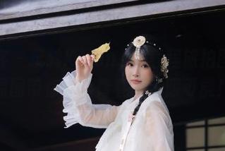 青豆客 – 玩转Kiren_程程程旅拍图册，原图带你体验青春的无限可能！