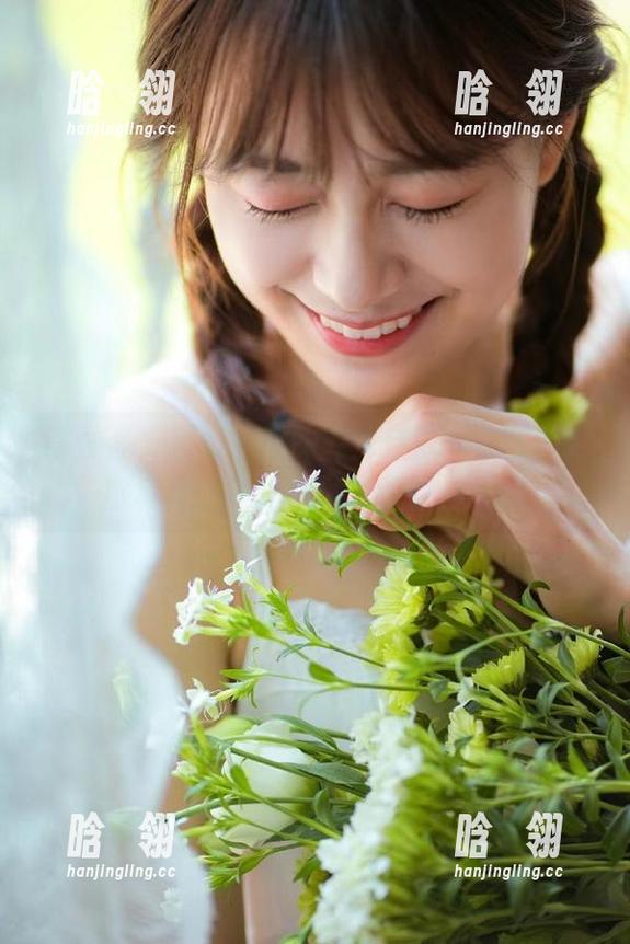 青豆客-施忆佳Kitty酱 青豆客 - 超级可爱的施忆佳Kitty酱水手服写真:高清图片资源供你欣赏