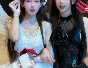 青豆客 – 想拥有魏扭扭的魅力吗？全套眼镜写真带给你无尽灵感，立即下载享受她的风采！