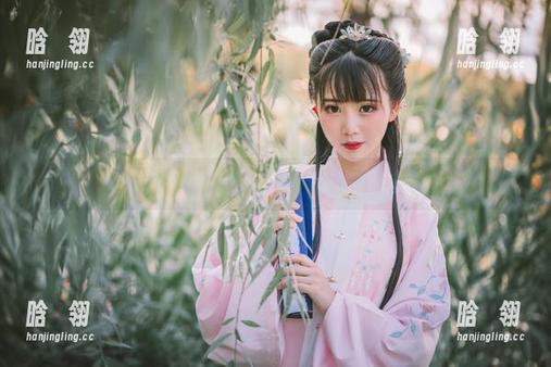 面饼仙儿 最新面饼仙儿白衬衫套图,感受简约与个性的完美邂逅!